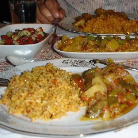 Ξενοδοχείο Misafir Evi 2*